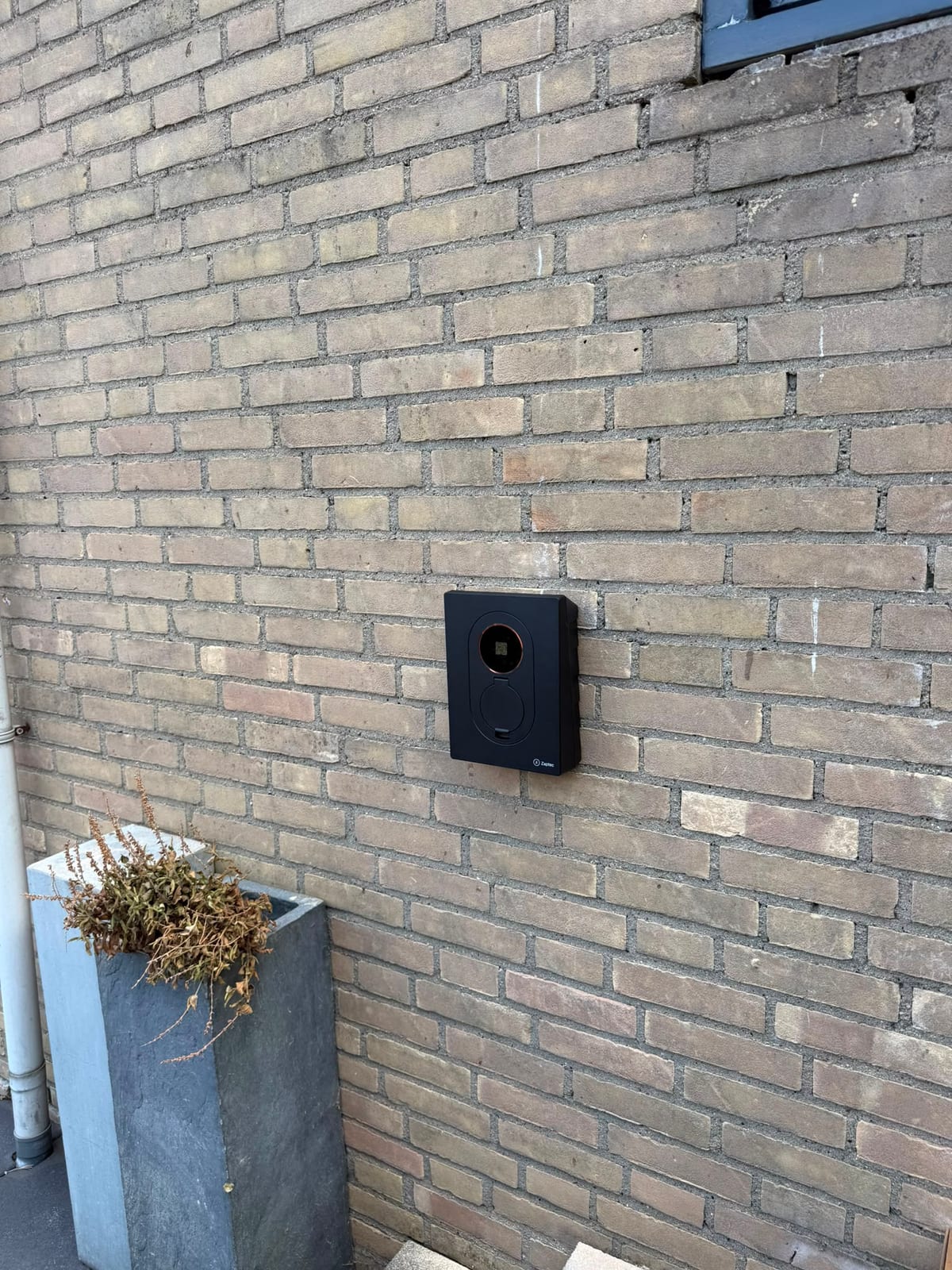 Laadpalen in Zevenaar geplaatst door Houvolt
